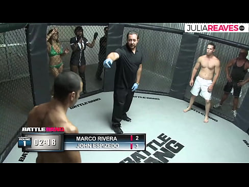 ❤️ Ultimate Fighter naai 'n nommer meisie direk na 'n geveg in die ring ❤️ Fok video  by porn af.redpornpictures.ru ❌❤