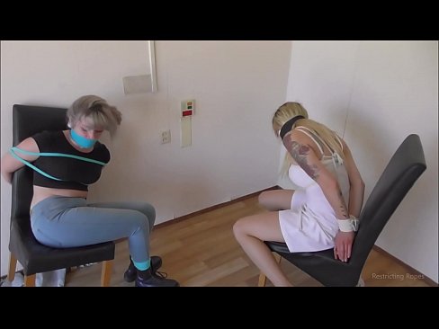 ❤️ Verslaaf / vasgebind en gesnoer / meisie in nood ❤️ Fok video  by porn af.redpornpictures.ru ❌❤