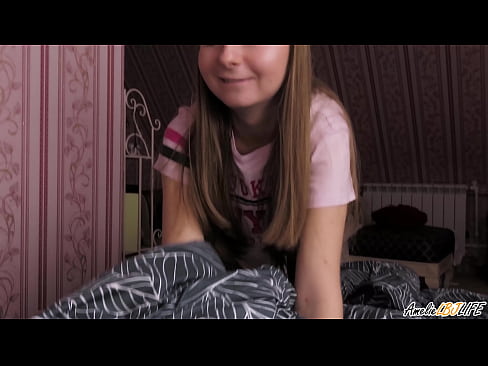 ❤️ Blondie suig haar BFF's diep en kry cum in haar mond ❤️ Fok video  by porn af.redpornpictures.ru ❌❤