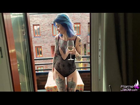 ❤️ Geweldige meisie suig met 'n gulp en fokken passievol onder die oop lug ❤️ Fok video  by porn af.redpornpictures.ru ❌❤